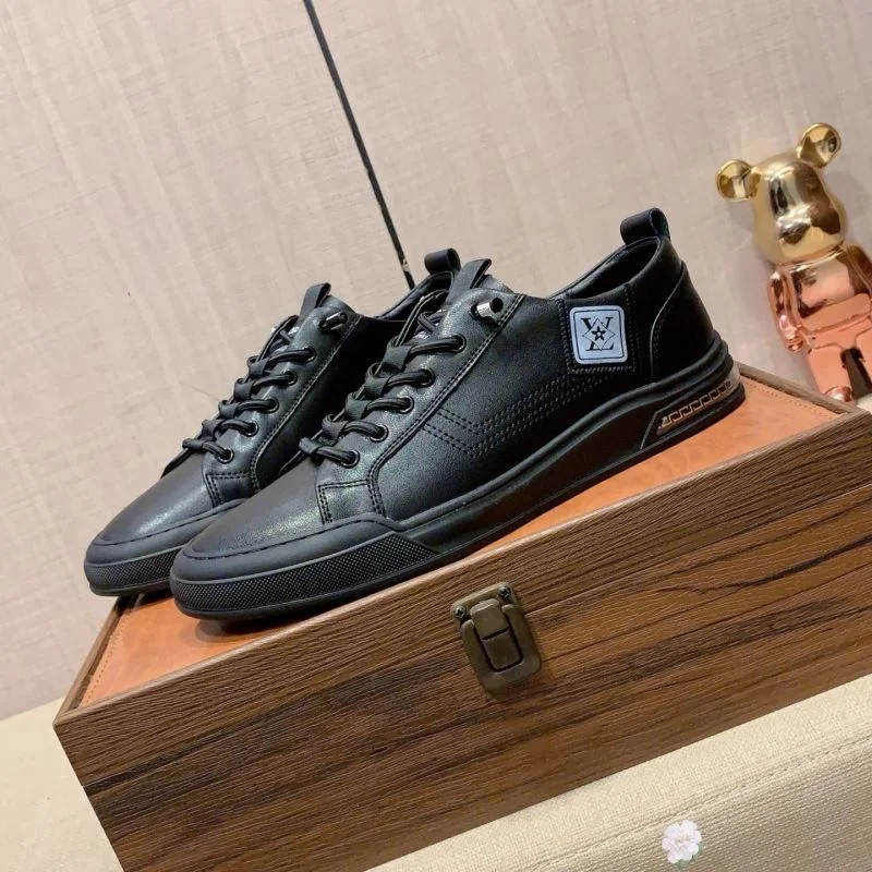 Louis Vuitton Low Shoes Youthful 32763