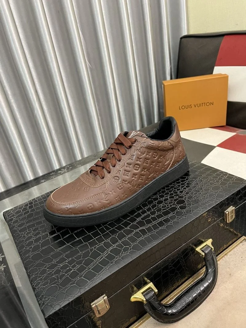 Louis Vuitton Low Shoes MoistureWicking 32777