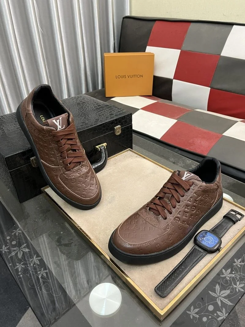 Louis Vuitton Low Shoes MoistureWicking 32777
