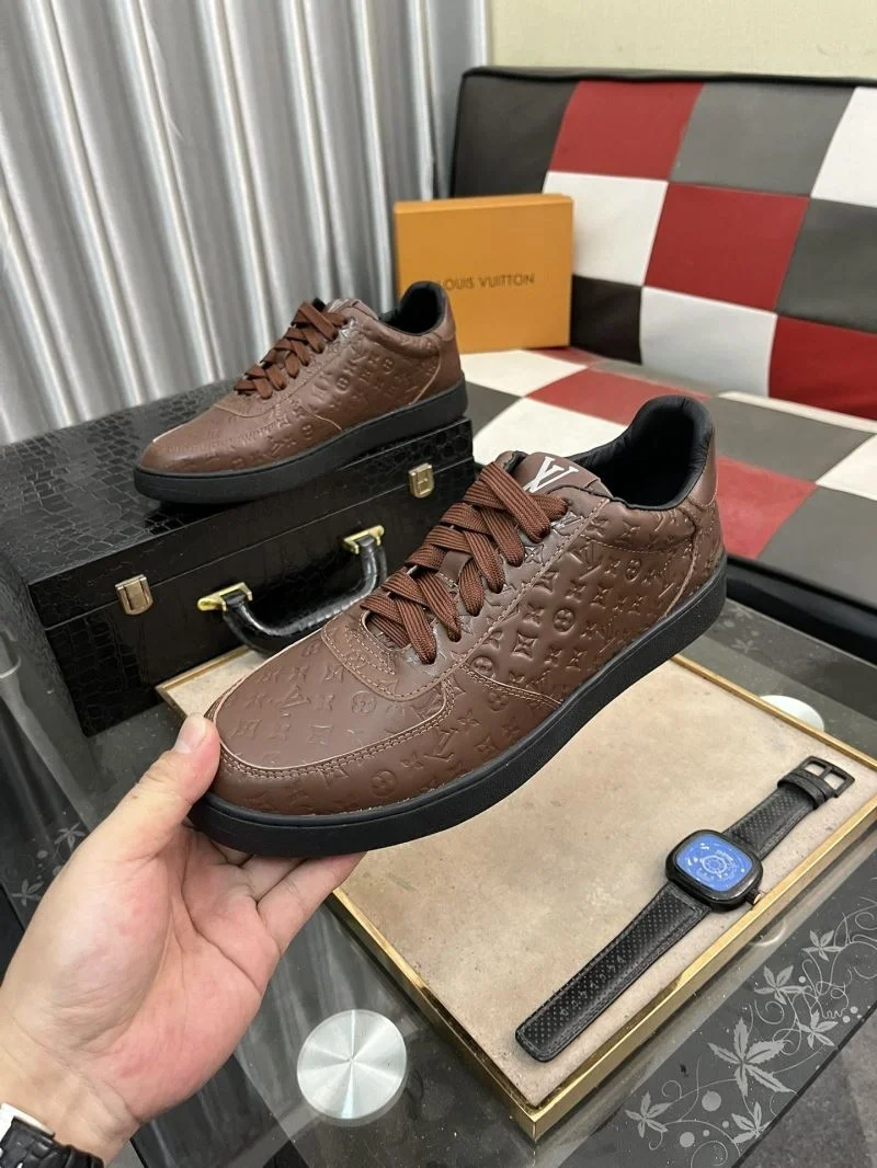 Louis Vuitton Low Shoes MoistureWicking 32777