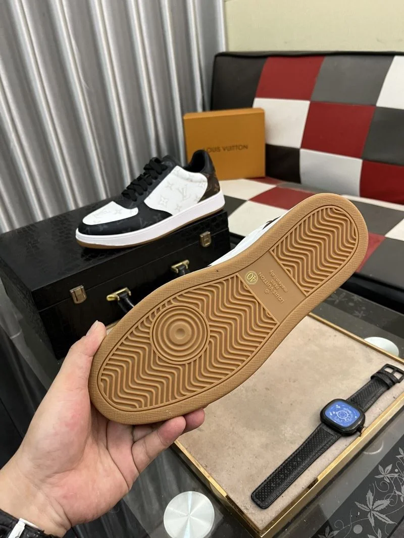 Louis Vuitton Low Shoes Comfortable 32773