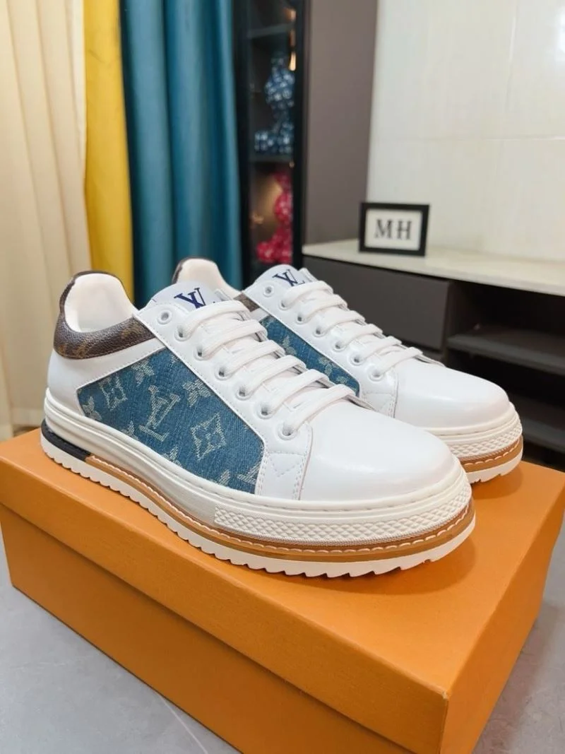 Elegant Louis Vuitton Low Shoes 32771