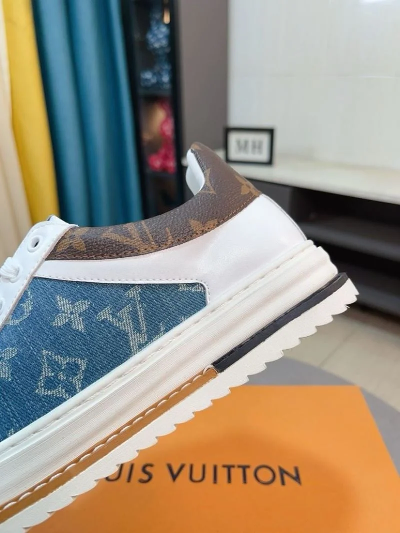 Elegant Louis Vuitton Low Shoes 32771
