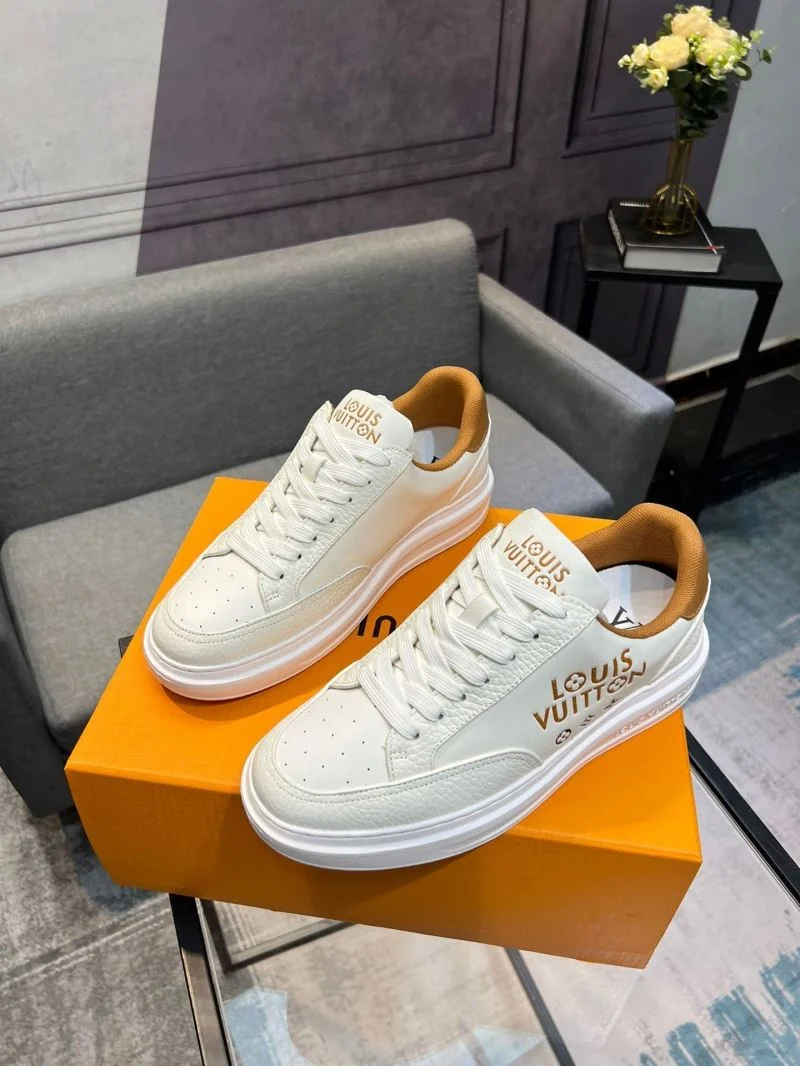 Seasonal Louis Vuitton Low Shoes 32770