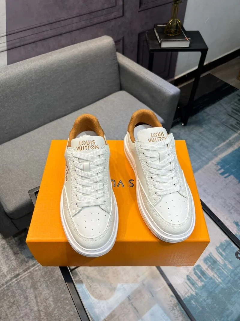 Seasonal Louis Vuitton Low Shoes 32770