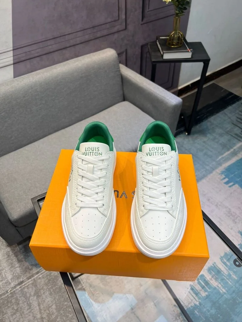 Louis Vuitton Low Shoes Sporty 32780