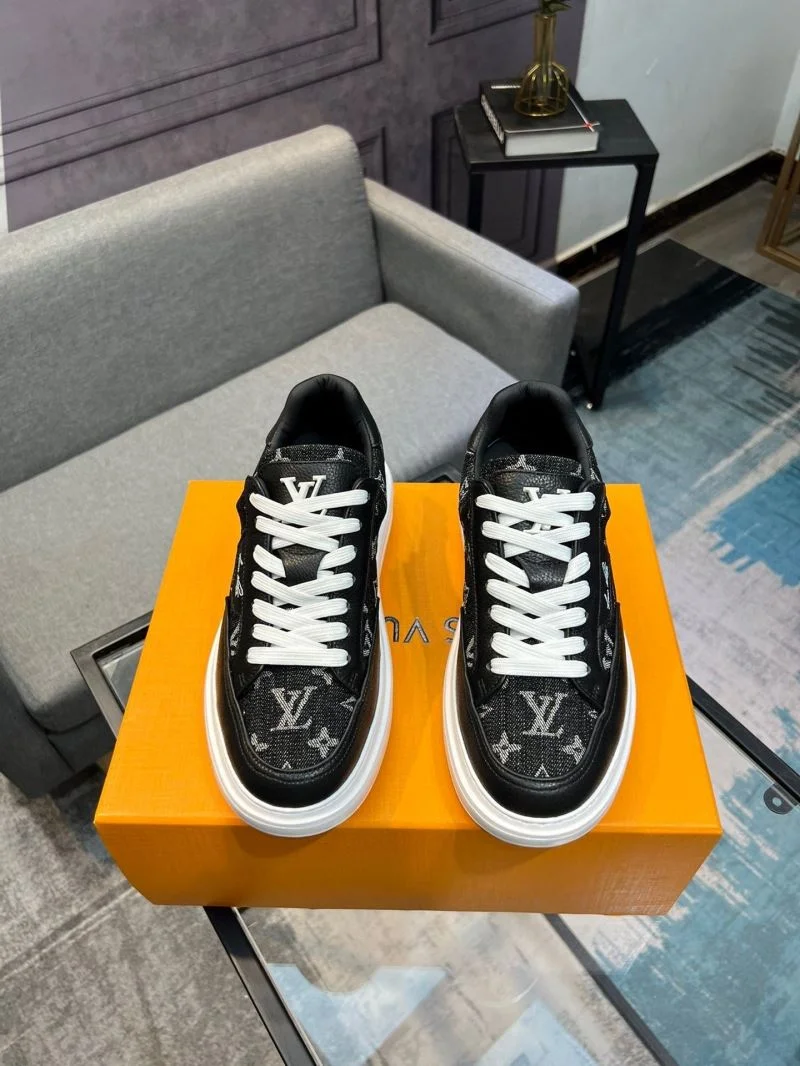 Louis Vuitton Low Shoes Lightweight 32750
