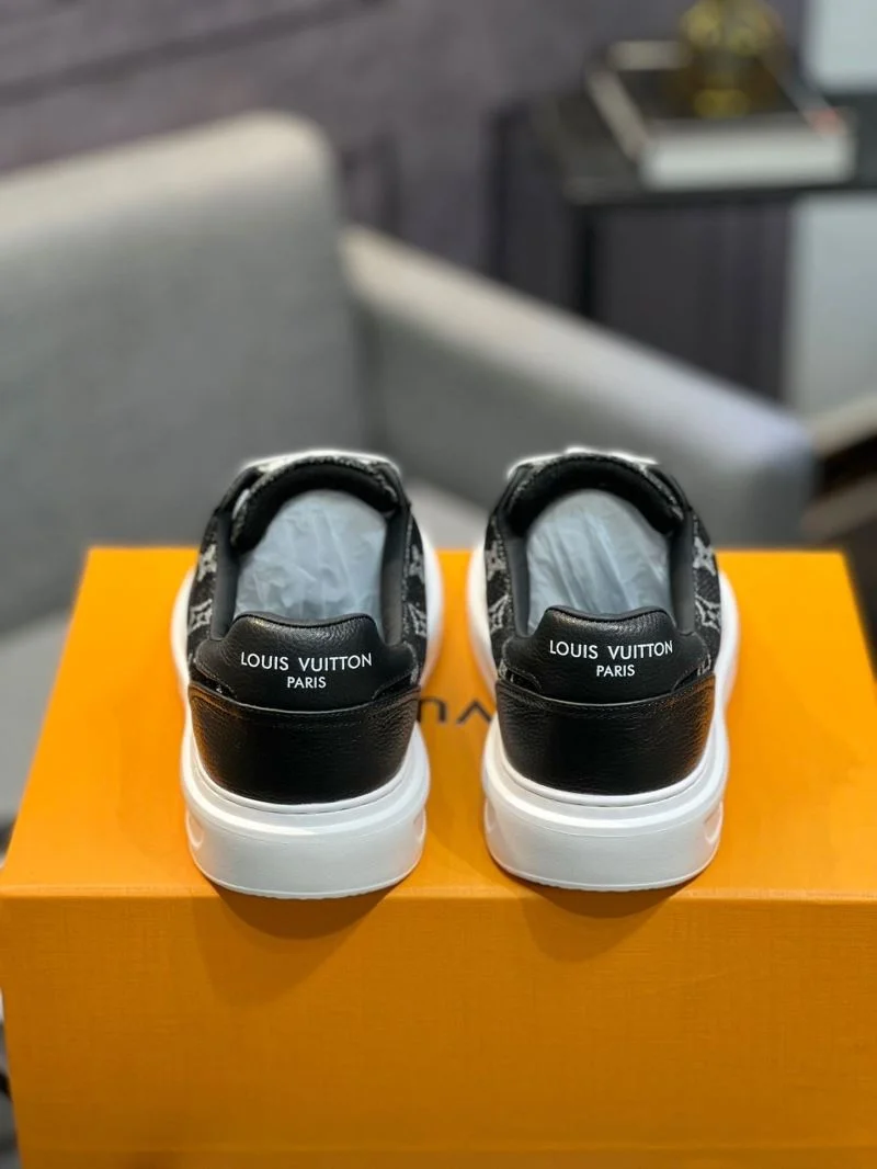 Louis Vuitton Low Shoes Lightweight 32750