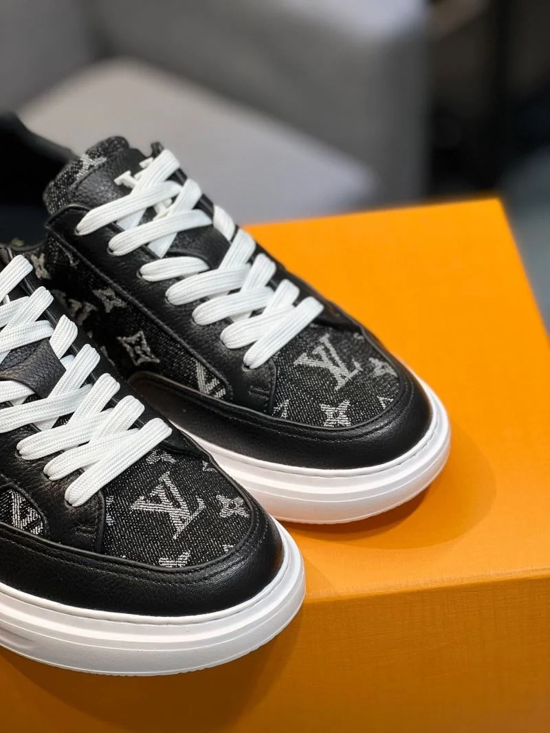 Louis Vuitton Low Shoes Lightweight 32750