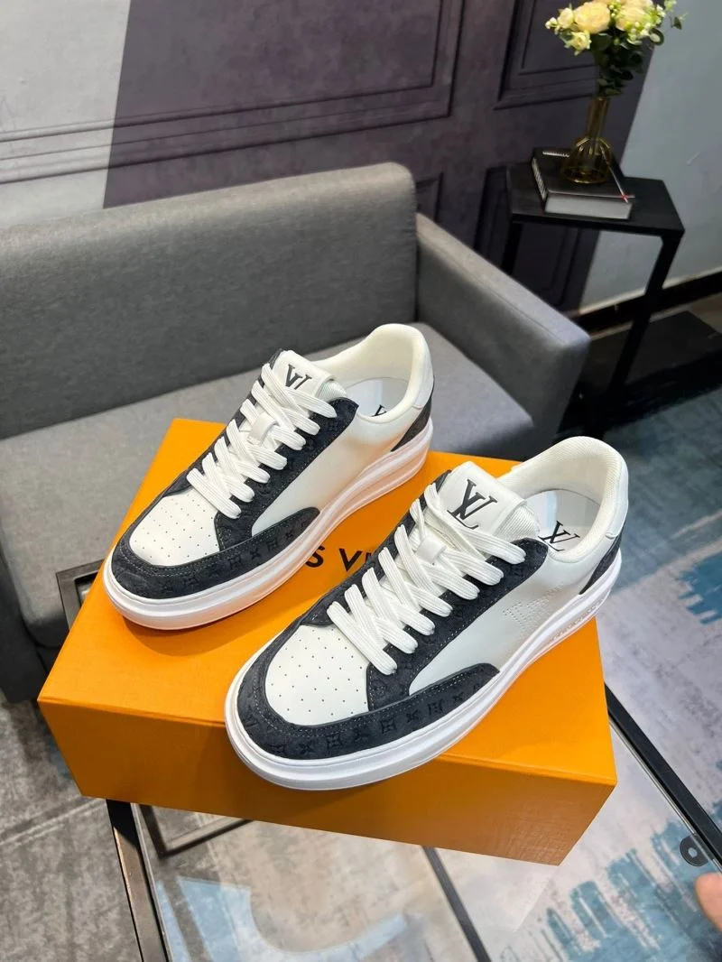 Stretchable Louis Vuitton Low Shoes 32759