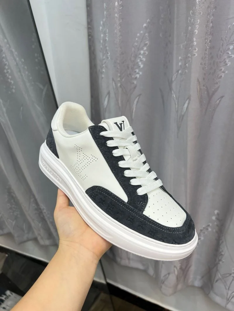 Stretchable Louis Vuitton Low Shoes 32759