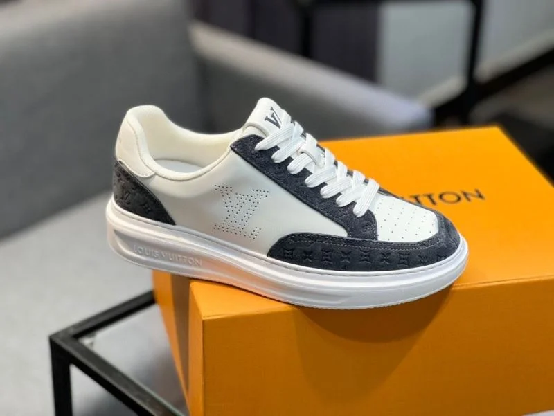 Stretchable Louis Vuitton Low Shoes 32759