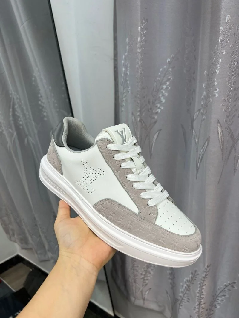 Minimalist Louis Vuitton Low Shoes 32754