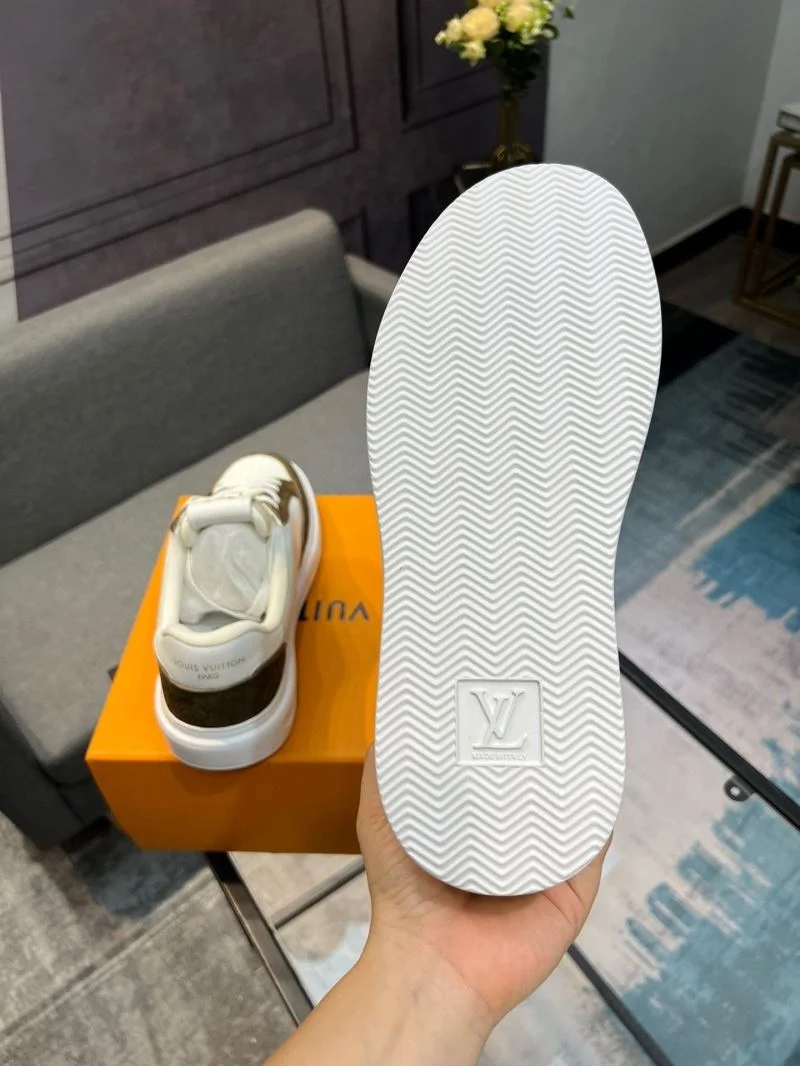 Fashionable Louis Vuitton Low Shoes 32752