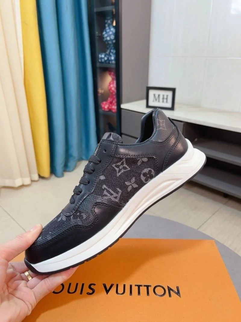 ComfortFit Louis Vuitton Low Shoes 32748