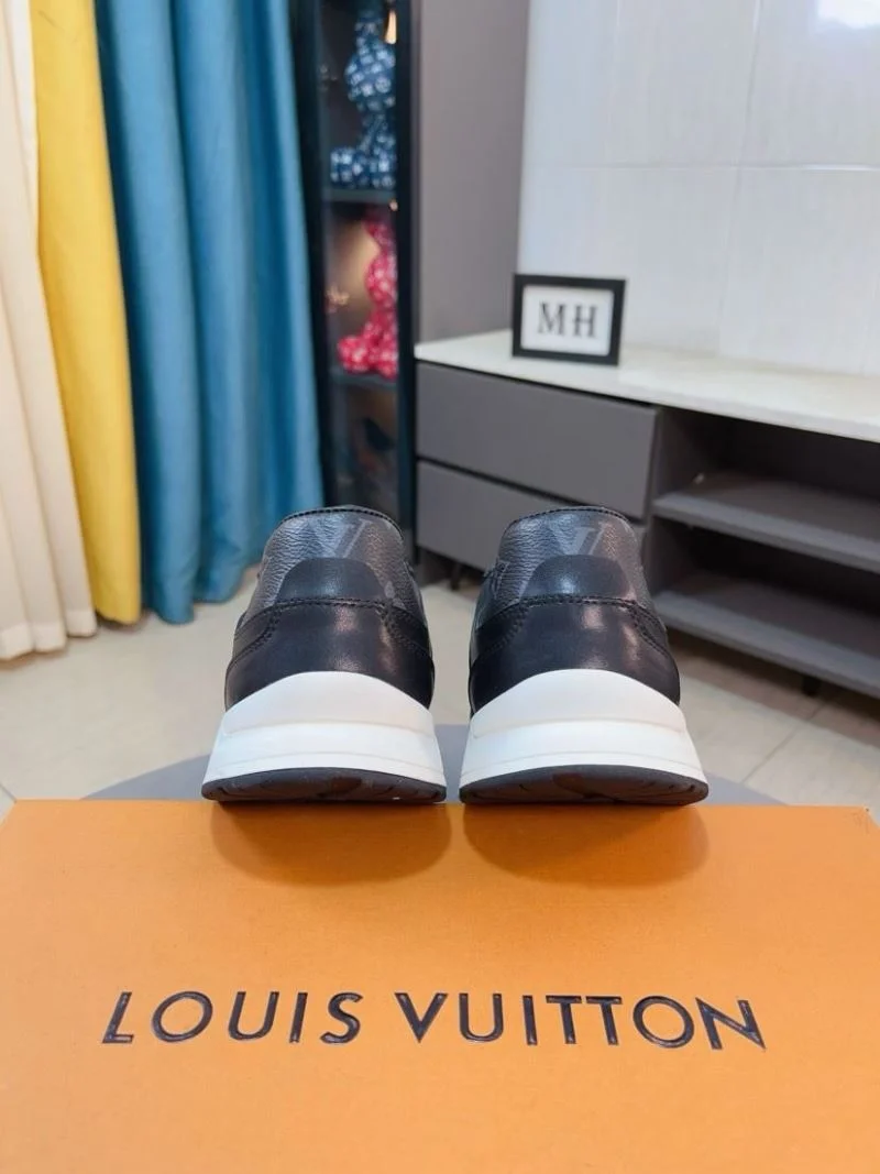 ComfortFit Louis Vuitton Low Shoes 32748