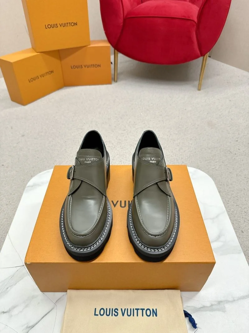 Louis Vuitton Low Shoes Tailored 33342