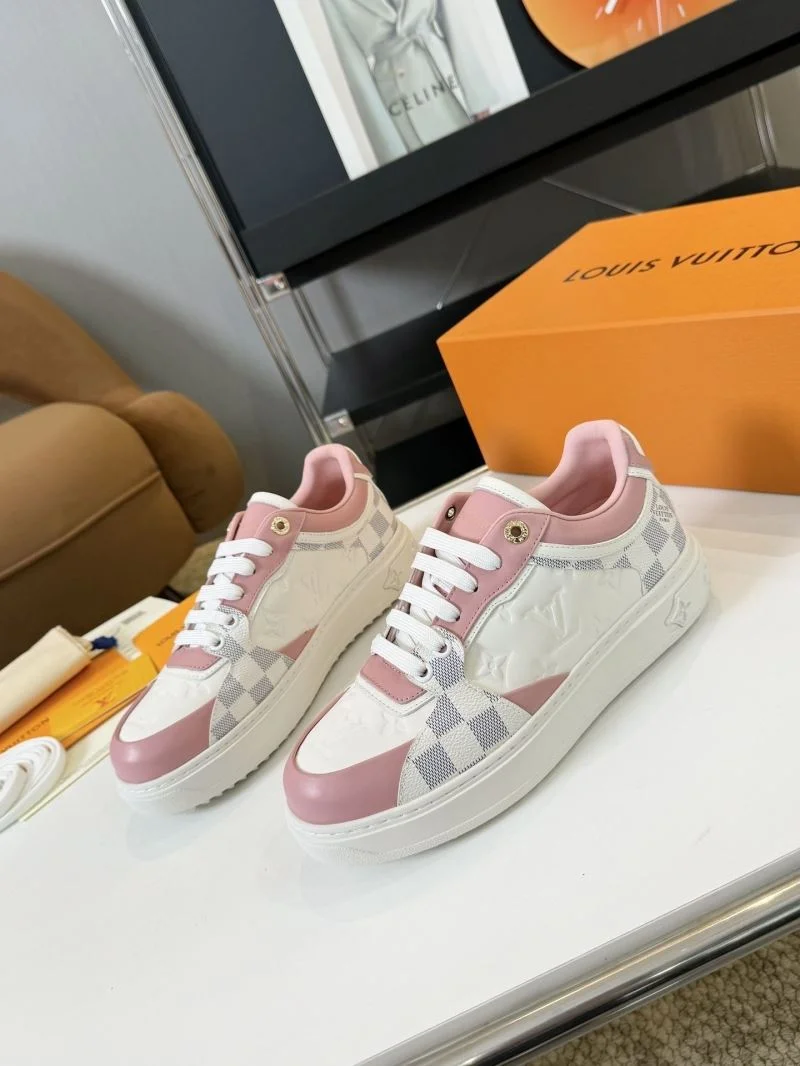Contemporary Louis Vuitton Low Shoes 33341