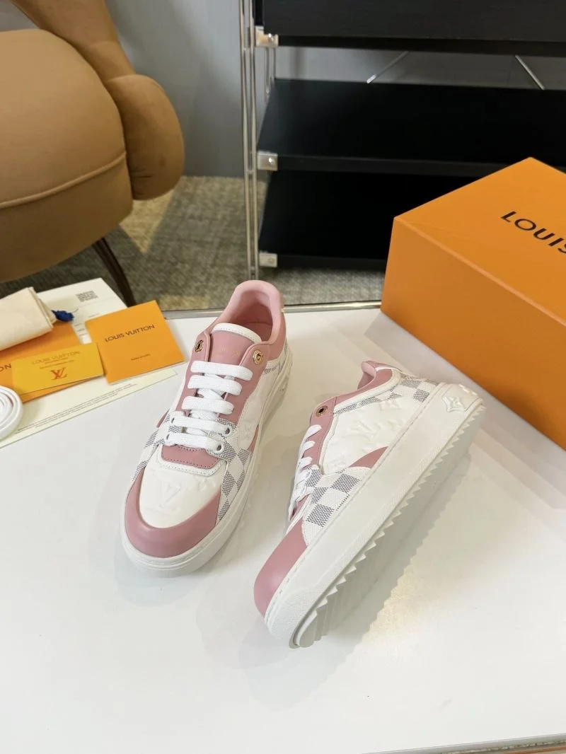 Contemporary Louis Vuitton Low Shoes 33341