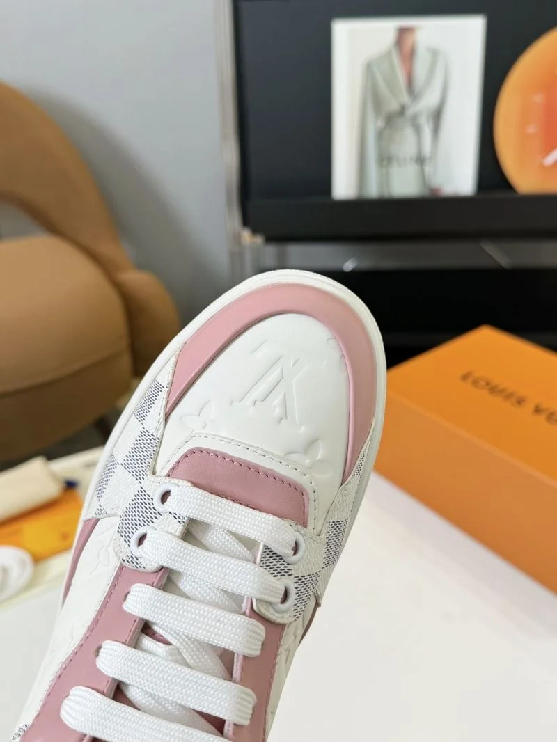 Contemporary Louis Vuitton Low Shoes 33341
