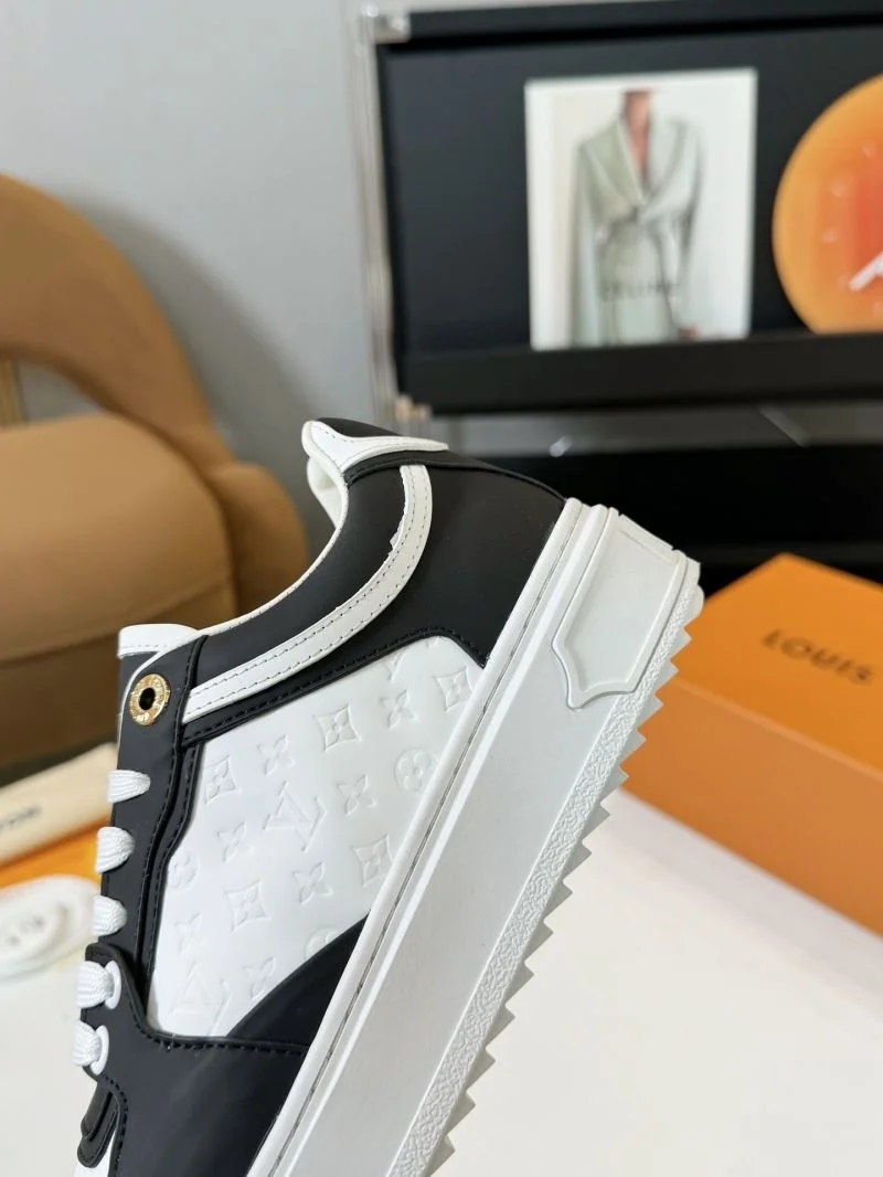 Trendy Louis Vuitton Low Shoes 33339