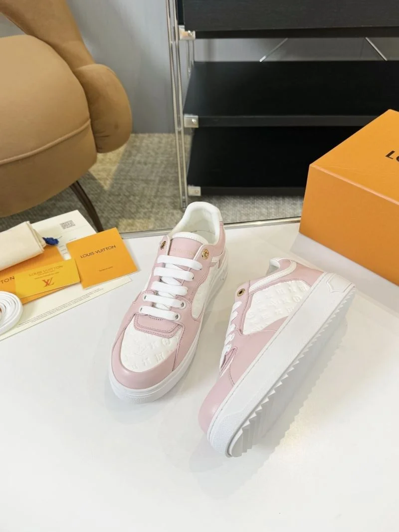TravelReady Louis Vuitton Low Shoes 33352