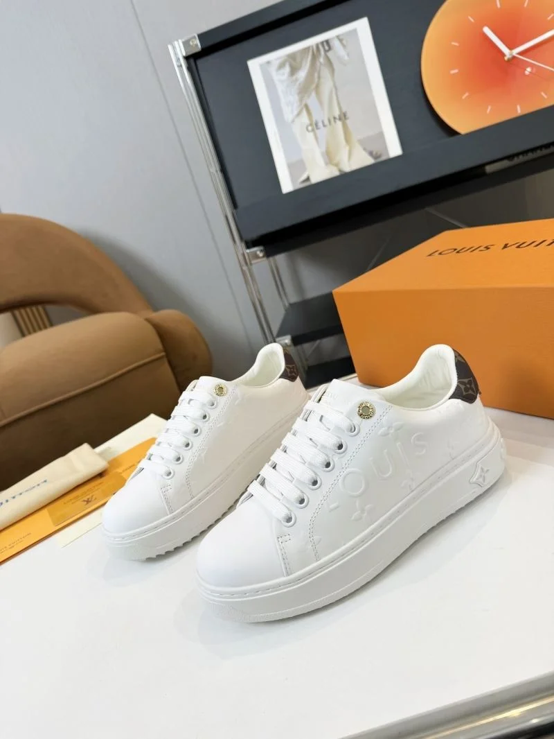 Louis Vuitton Low Shoes Refined 33338