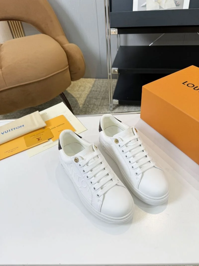 Louis Vuitton Low Shoes Refined 33338