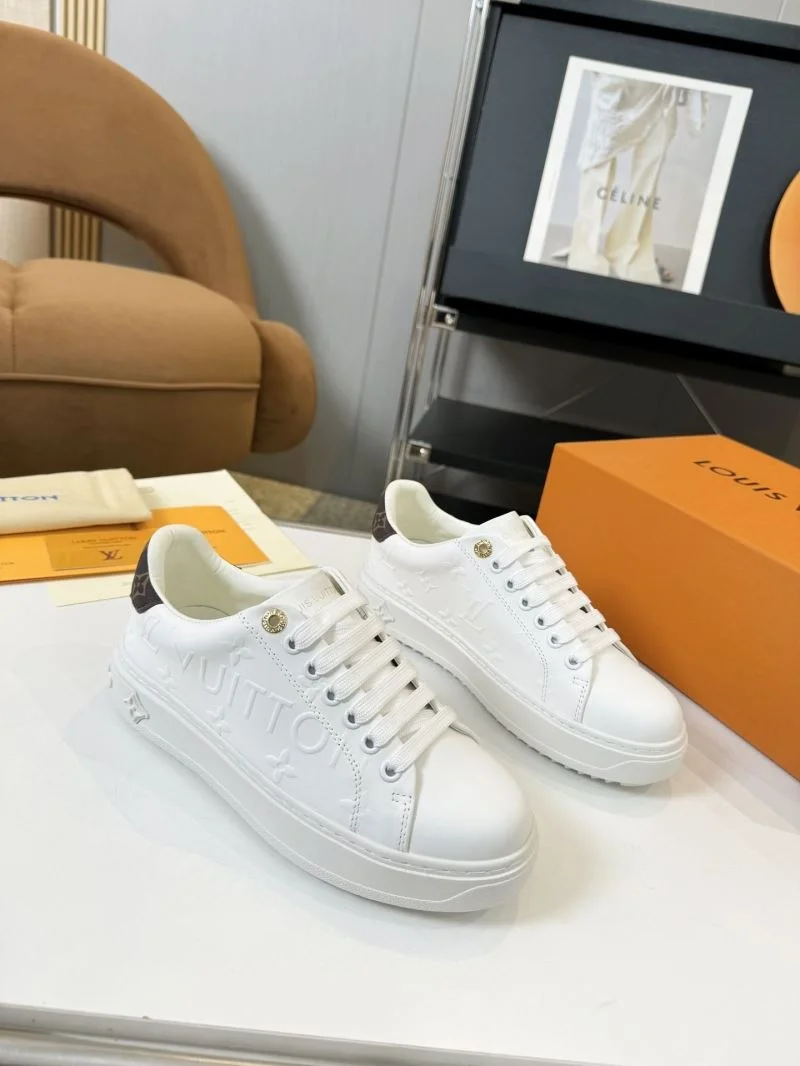 Louis Vuitton Low Shoes Refined 33338