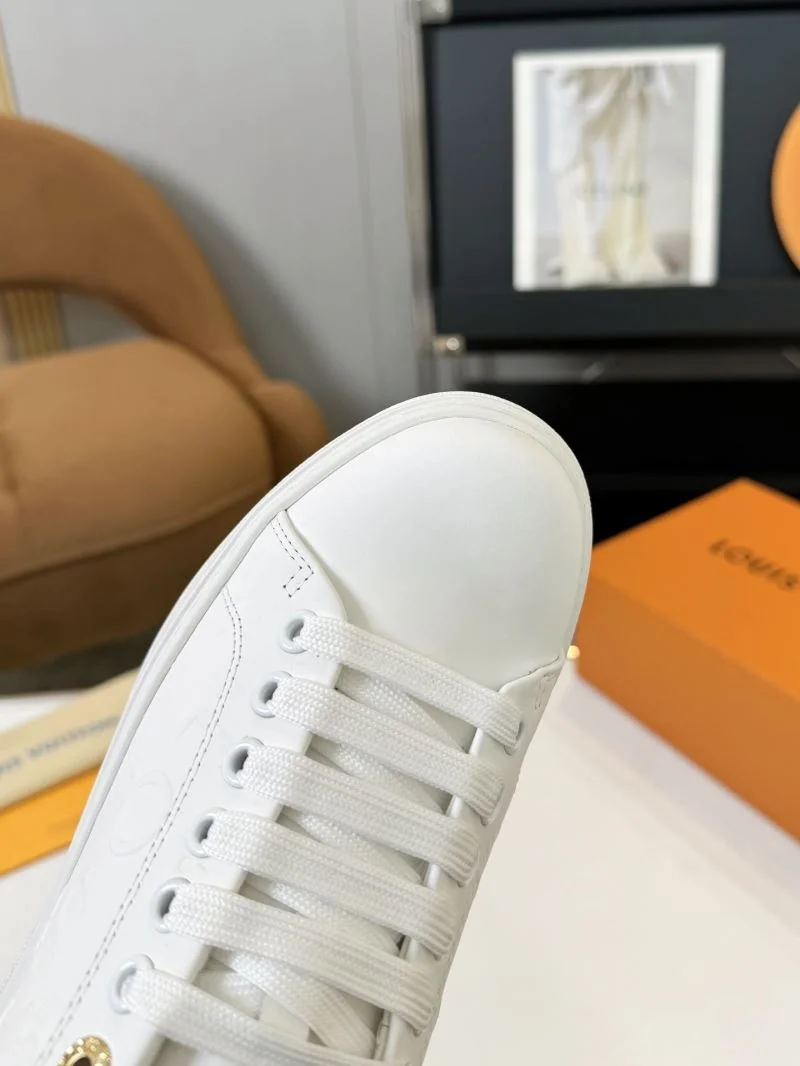 Louis Vuitton Low Shoes Refined 33338