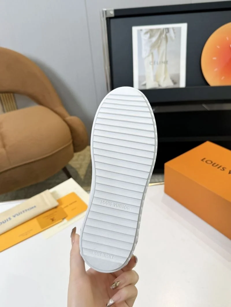 Louis Vuitton Low Shoes FastDry 33328