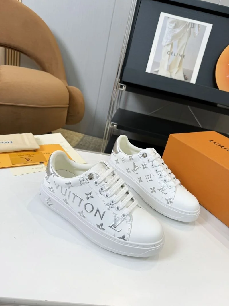 Stretchable Louis Vuitton Low Shoes 33326