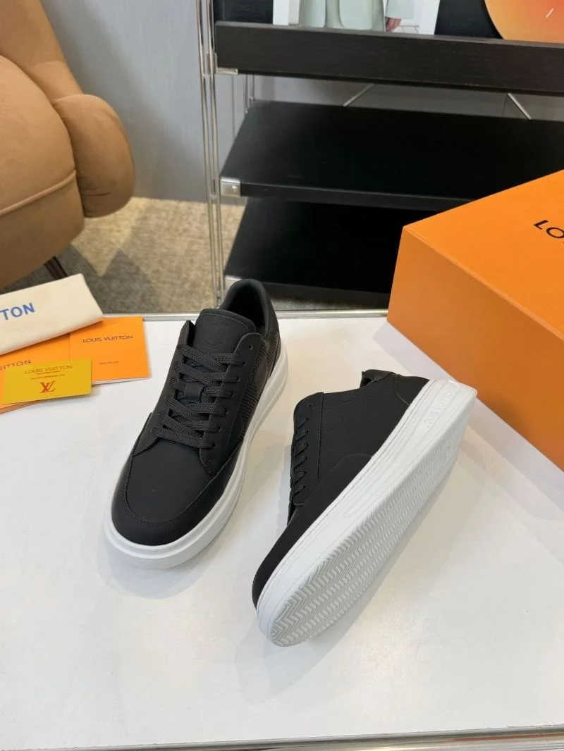 Louis Vuitton Low Shoes Seasonal 33330