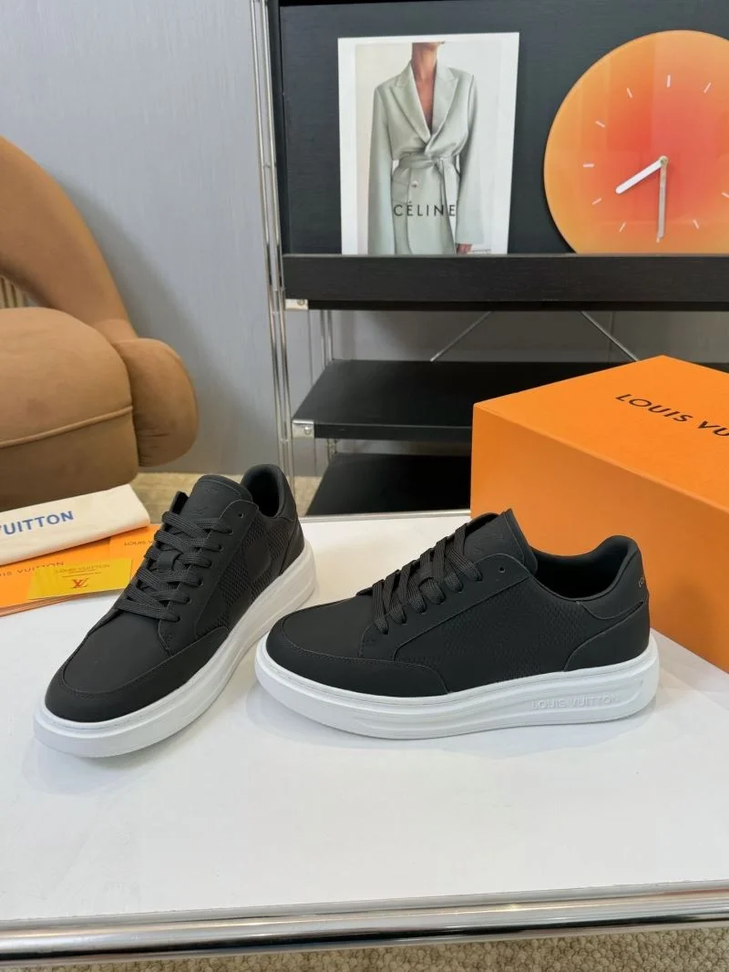 Louis Vuitton Low Shoes Seasonal 33330