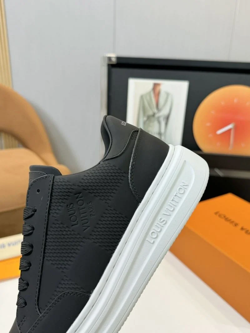 Louis Vuitton Low Shoes Seasonal 33330