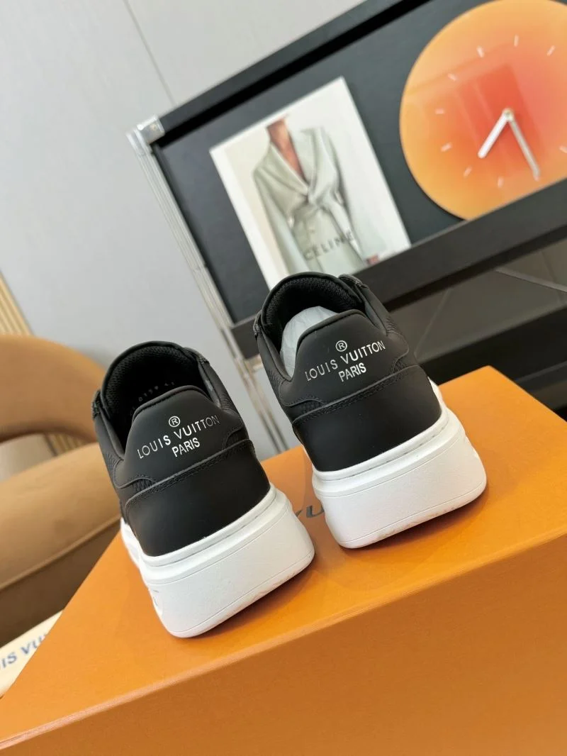 Louis Vuitton Low Shoes Seasonal 33330