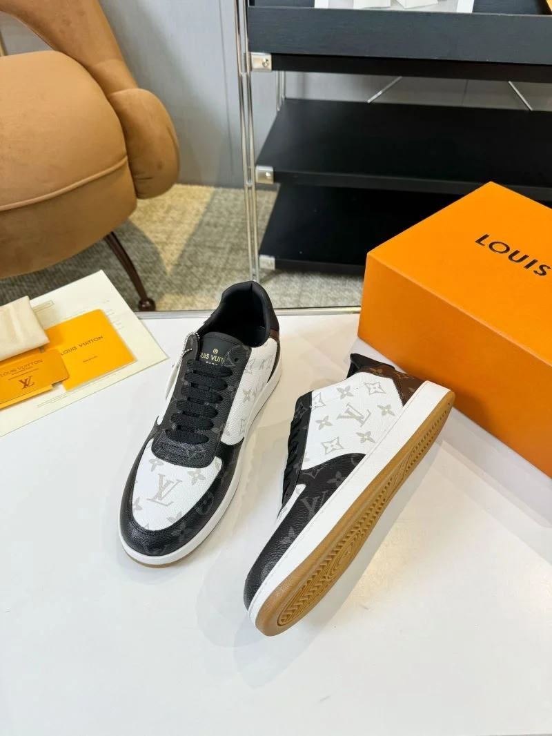 Louis Vuitton Low Shoes Stylish 33325