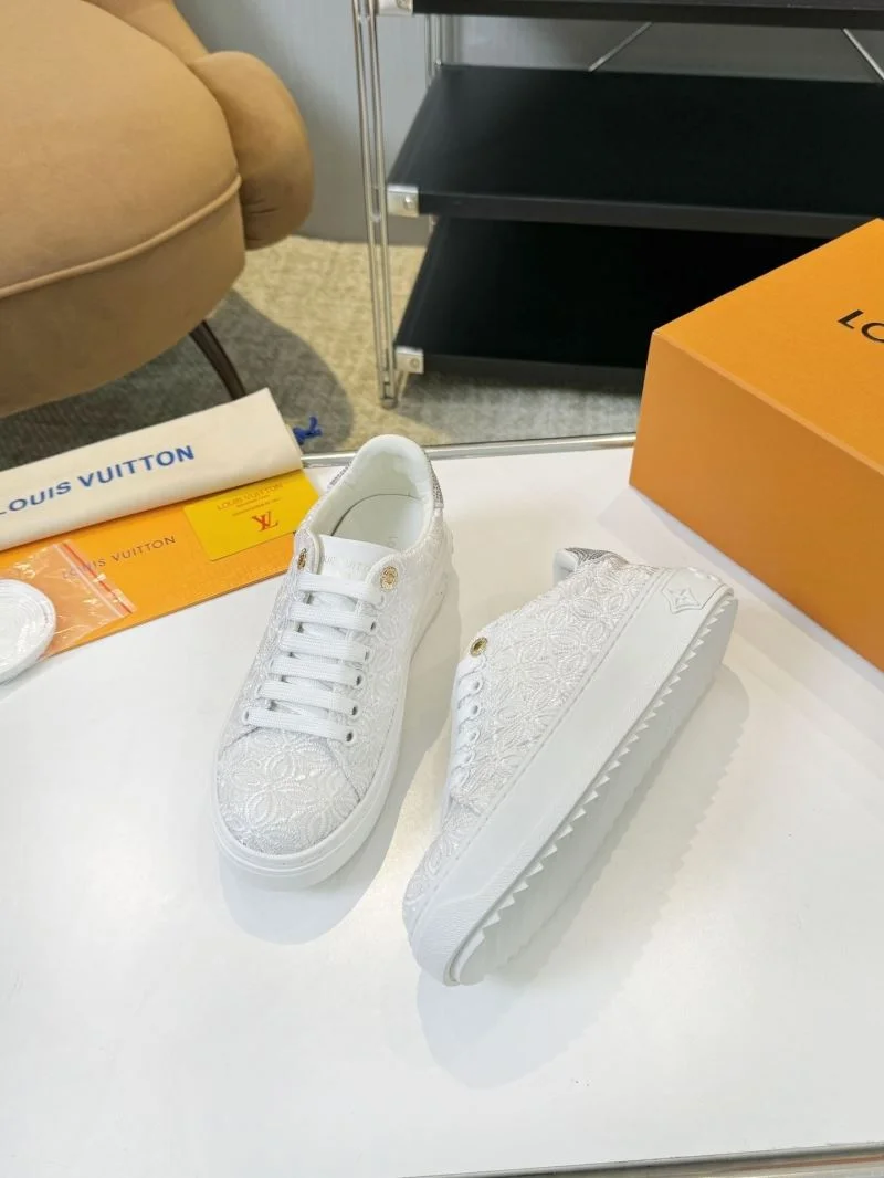 SoftTouch Louis Vuitton Low Shoes 33327