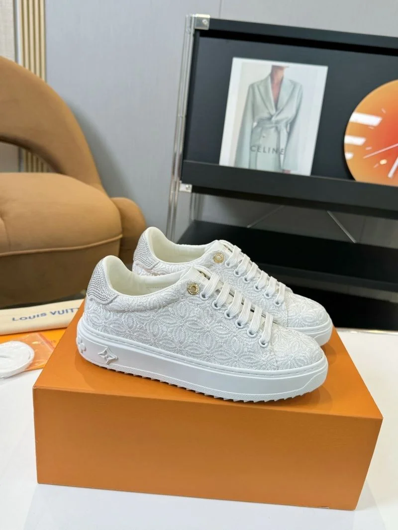 SoftTouch Louis Vuitton Low Shoes 33327