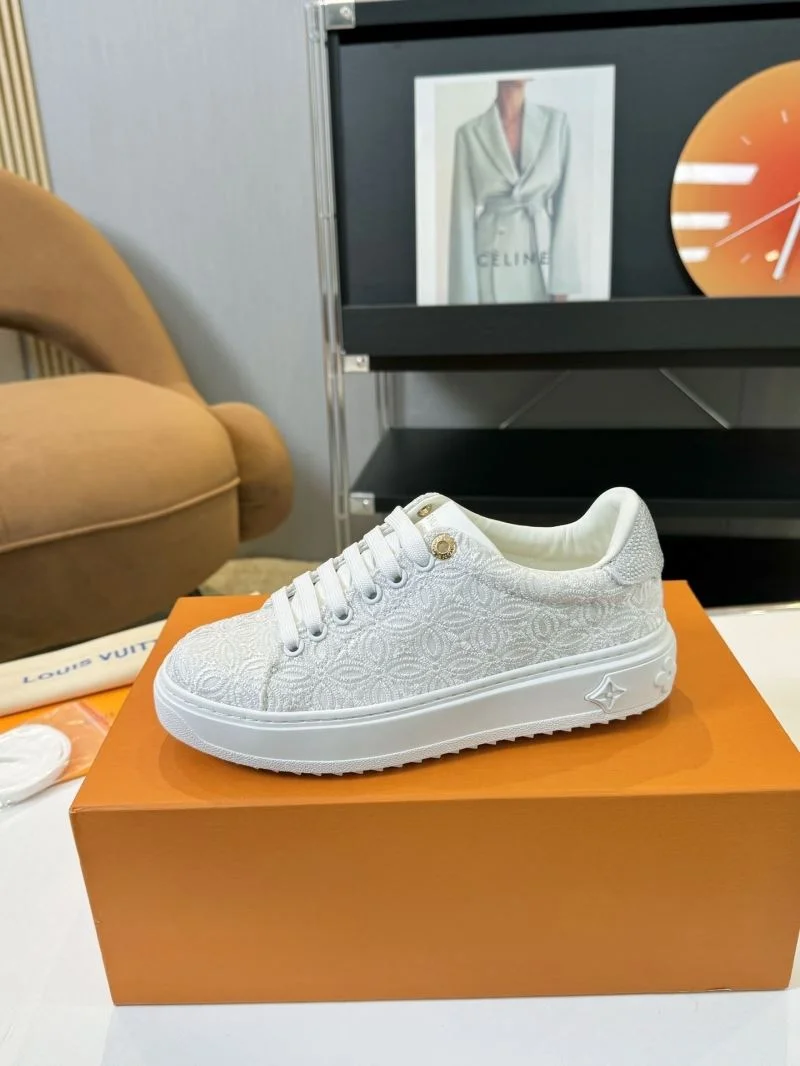 SoftTouch Louis Vuitton Low Shoes 33327