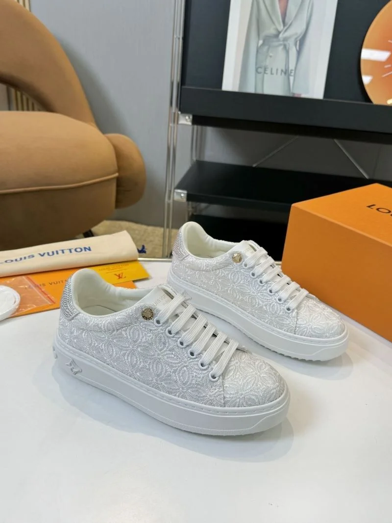 SoftTouch Louis Vuitton Low Shoes 33327