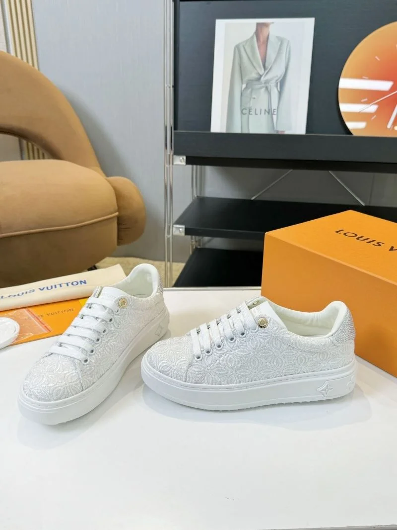 SoftTouch Louis Vuitton Low Shoes 33327