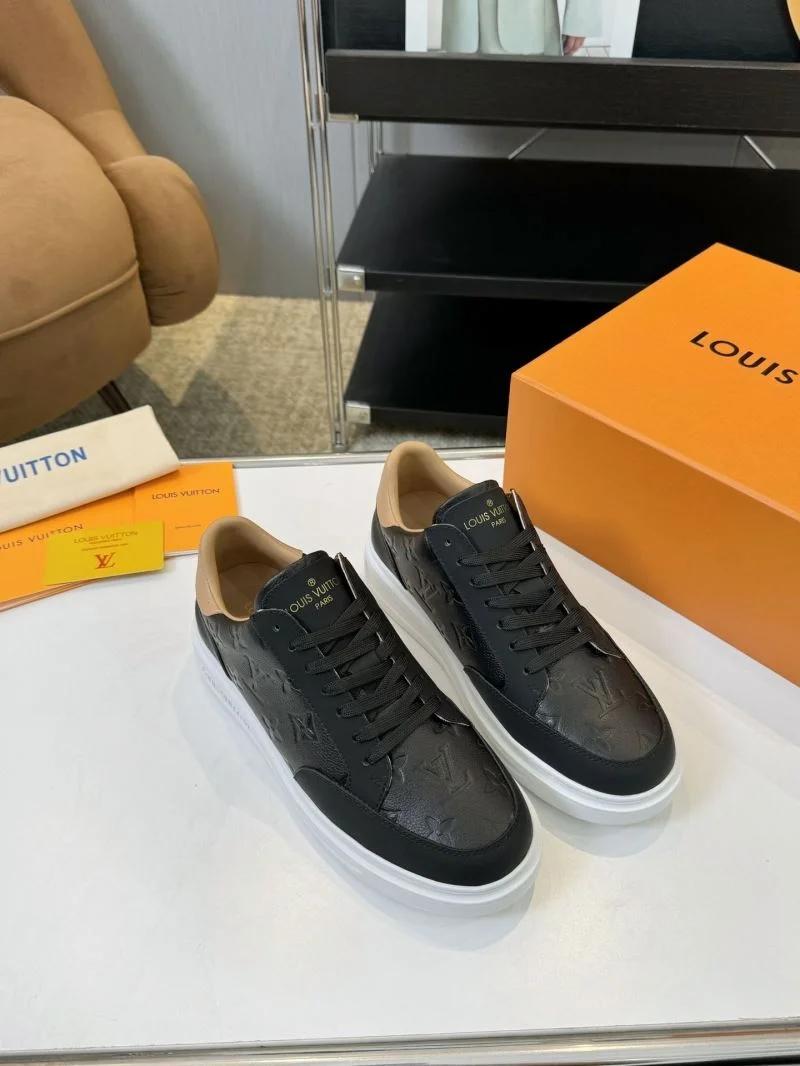 Louis Vuitton Low Shoes Vibrant 33324