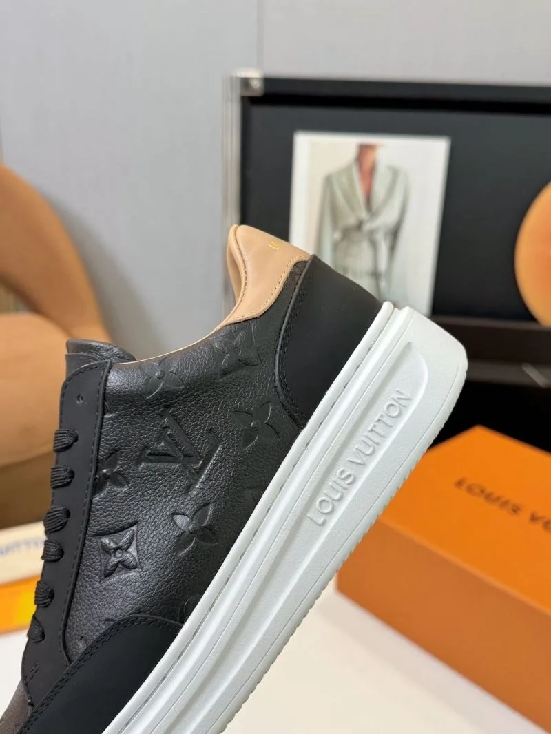 Louis Vuitton Low Shoes Vibrant 33324