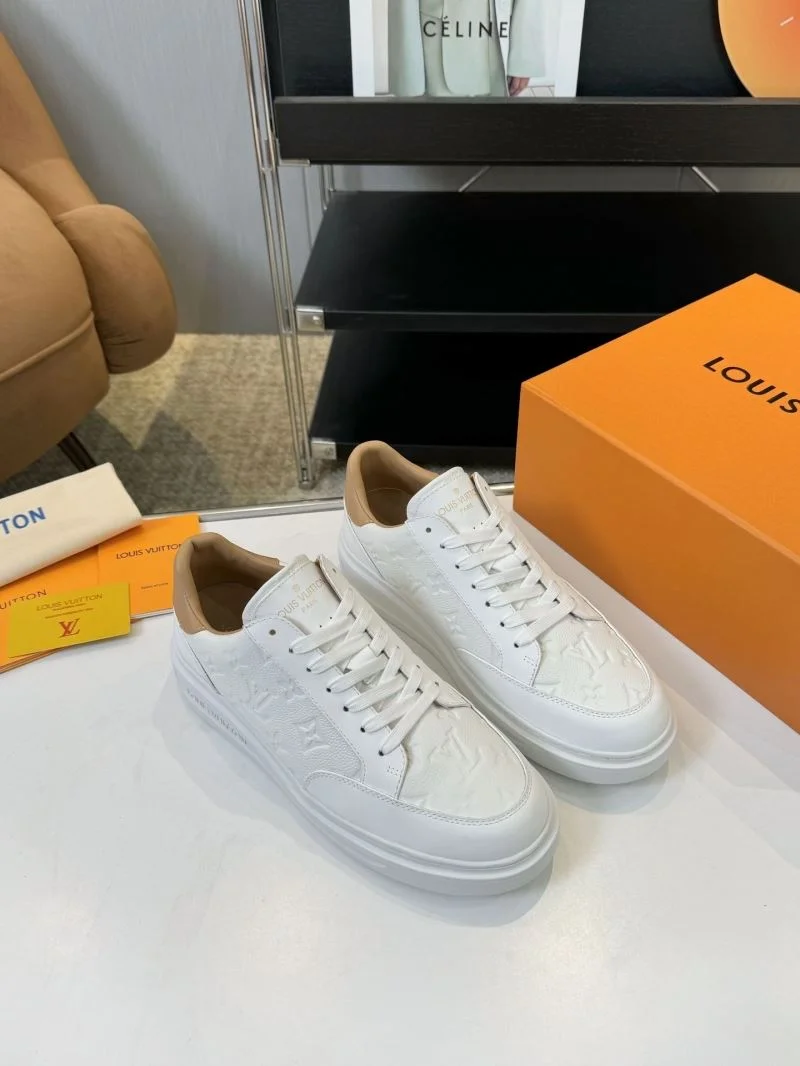 Timeless Louis Vuitton Low Shoes 33322