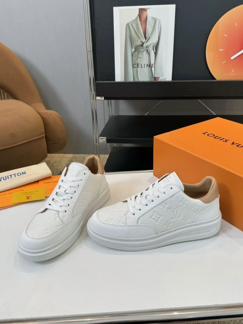Timeless Louis Vuitton Low Shoes 33322