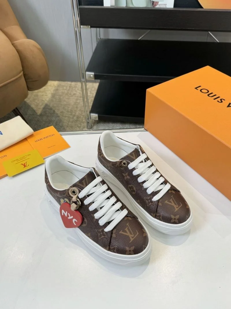 ComfortFit Louis Vuitton Low Shoes 33321