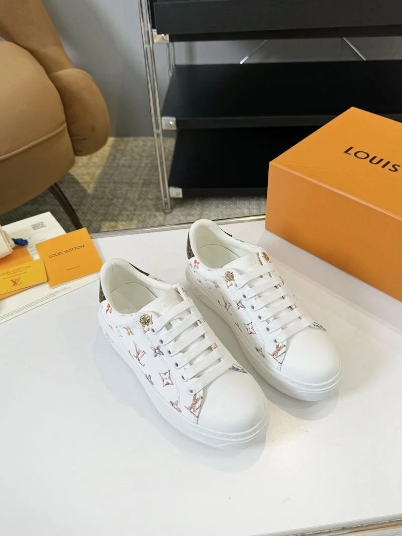 Durable Louis Vuitton Low Shoes 33320