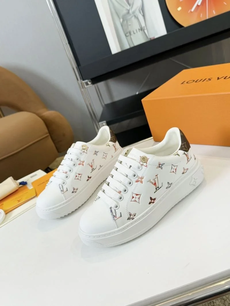 Durable Louis Vuitton Low Shoes 33320