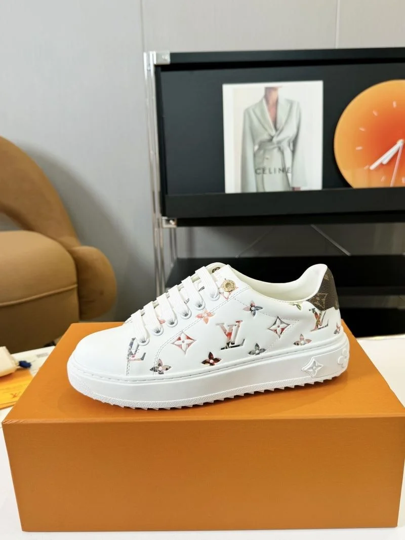Durable Louis Vuitton Low Shoes 33320